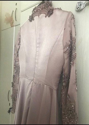 Abiye Nakışlı Yüksek Yakalı Uzun Kollu Vintage Elbise abiye