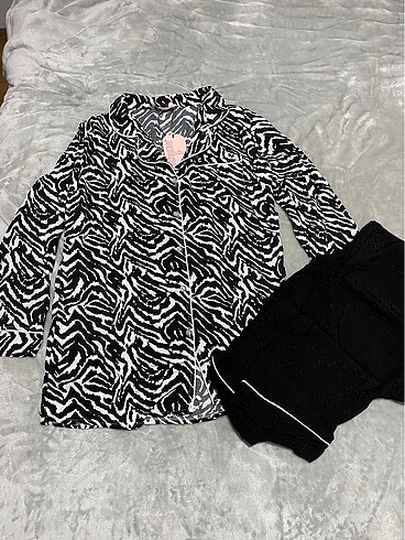 Pijama takımı