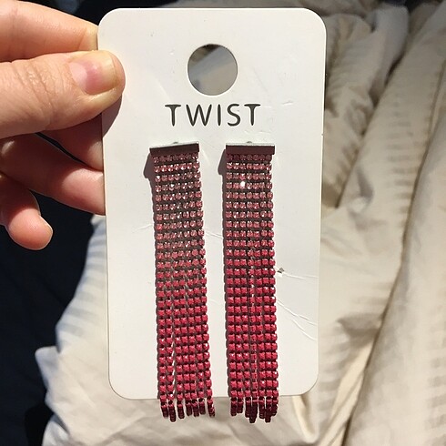 Twist Taşlı uzun küpe