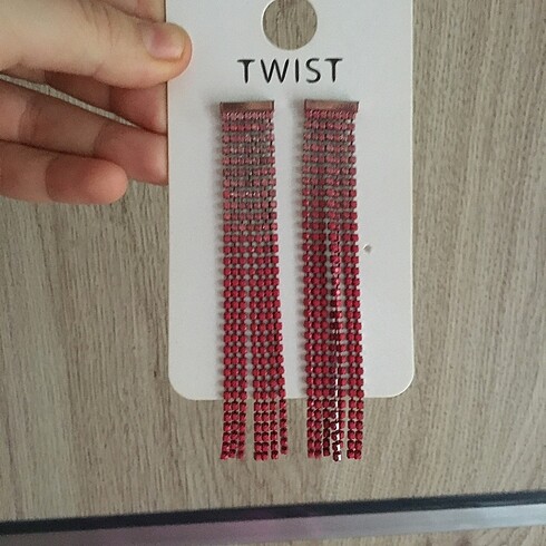 Beden pembe Renk Taşlı uzun küpe
