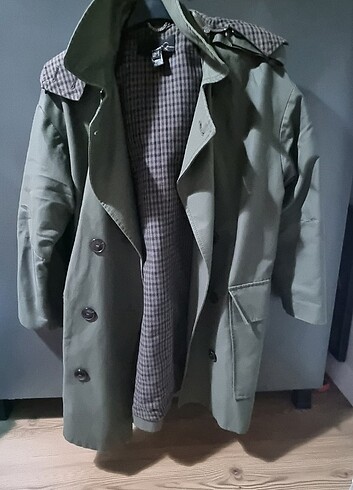Mango Mango trenchcoat s beden