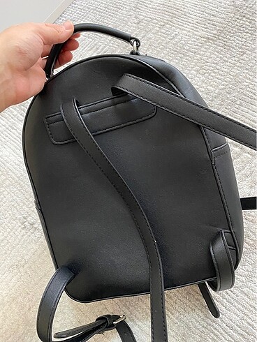  Beden Stradivarius sırt çantası