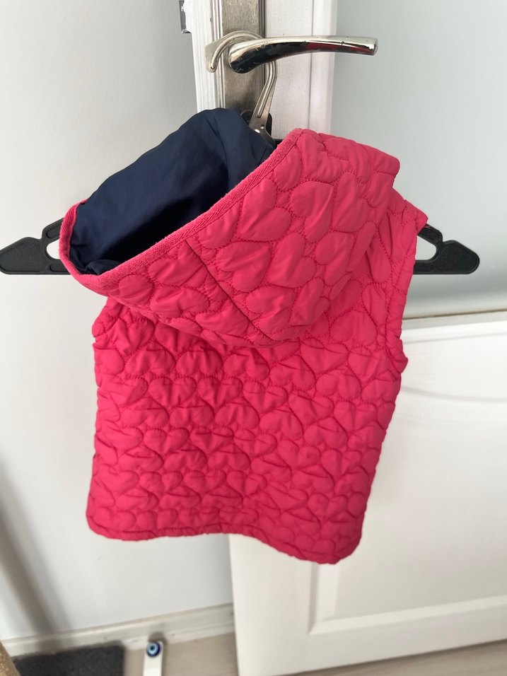 Düğmeli Pembe Kız Çocuk Yelek - Görsel 2