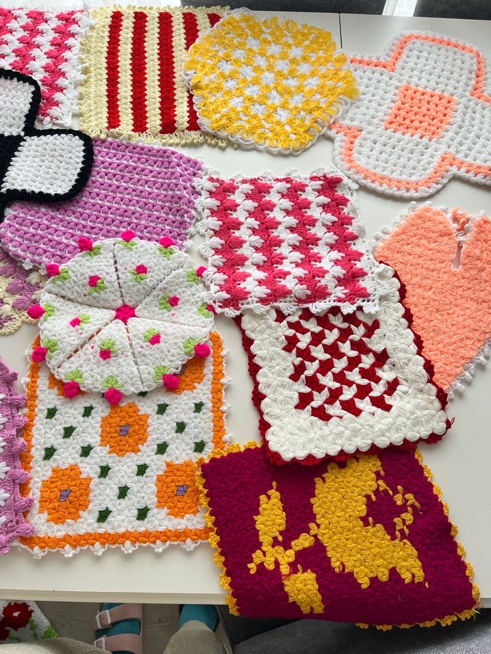 Çiçek ve Desenli Çok Renkli El Örgüsü Lifler - Görsel 3