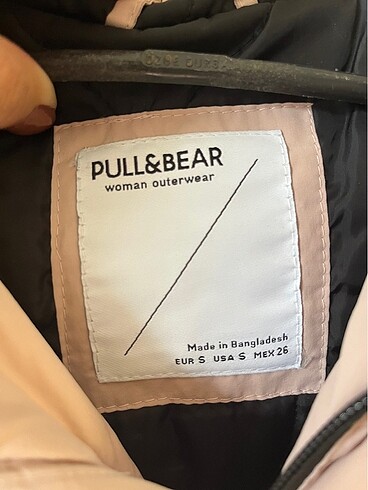 Pull and Bear montt