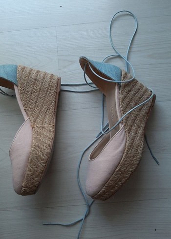 Mavi Denim Bağcıklı Dolgu Topuklu Kadın Ayakkabı