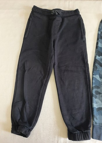 Erkek Çocuk Lacivert ve Kamuflaj Eşofman Altı - Görsel 3