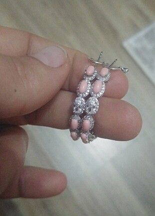 So Chic Taşlı halka küpe