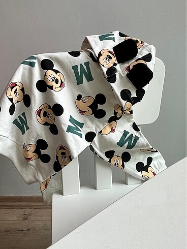 24-36 Ay Beden Mickey Mouse Erkek Çocuk Takımı