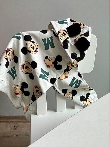 5 Yaş Beden çeşitli Renk Mickey Mouse Erkek Çocuk Takımı
