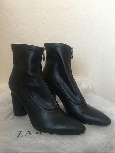 38 Beden Zara bot