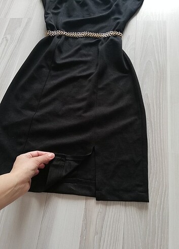 Yırtmaçlı mini elbise