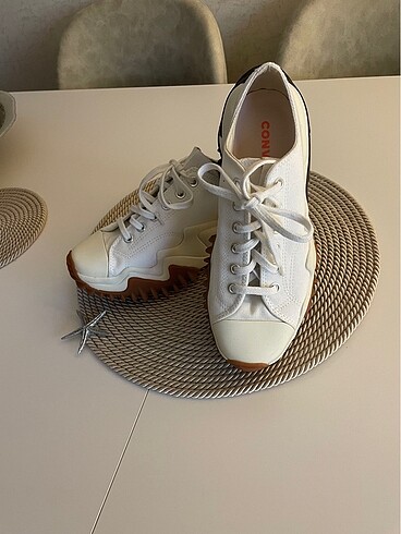 40,5 Beden Orijinal Kadın Converse Ayakkabı