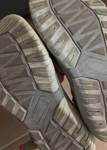 Gri Kadın Spor ve Günlük Dolgu Topuk Sandalet - Görsel 4