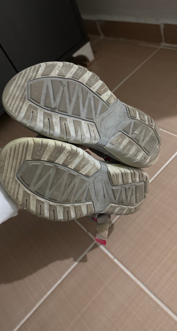 Gri Kadın Spor ve Günlük Dolgu Topuk Sandalet - Görsel 3