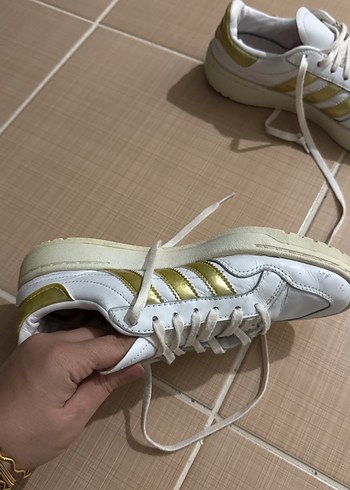 Beyaz Kadın Spor Ayakkabı - Düz Taban - Görsel 3