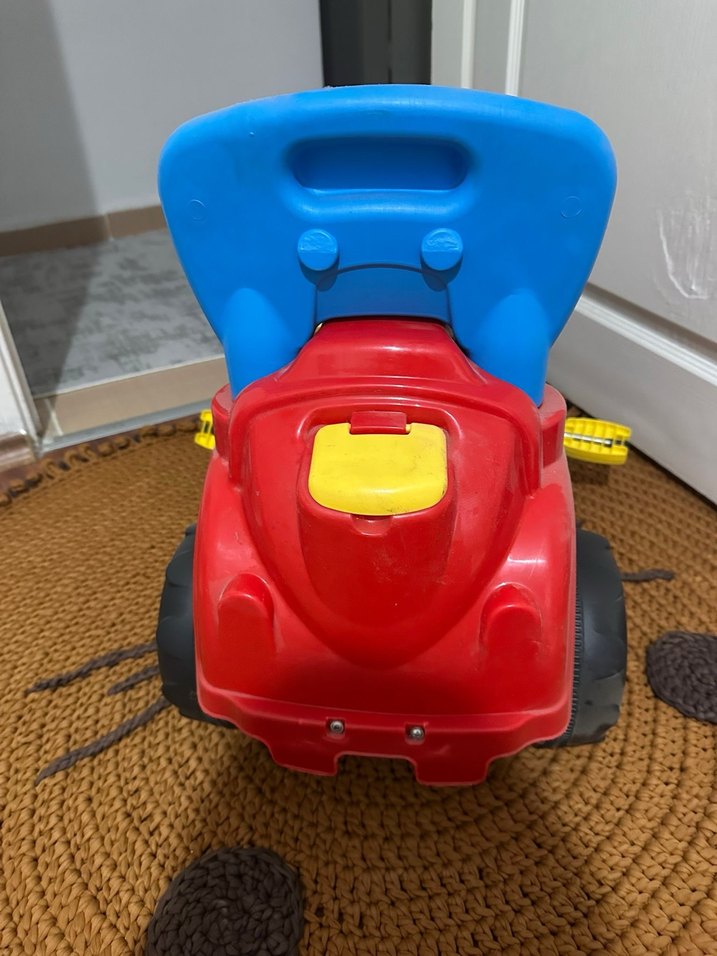 Renkli Çocuk Oyuncak Araba - Görsel 3