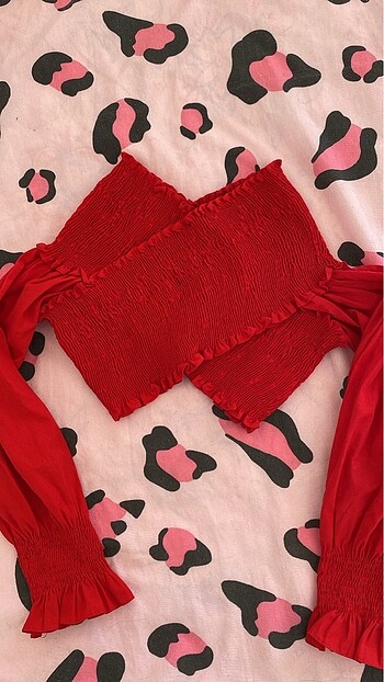 Trendyol & Milla Madonna yaka kırmızı crop