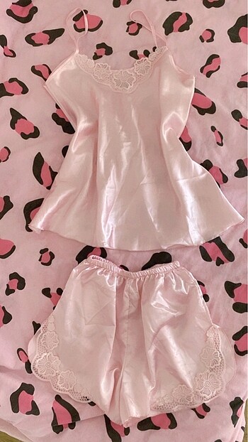 Pembe Saten Gecelik Vintage