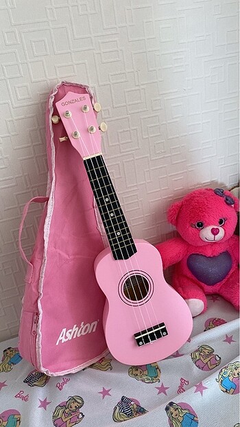Şeker pembesi ukulele set