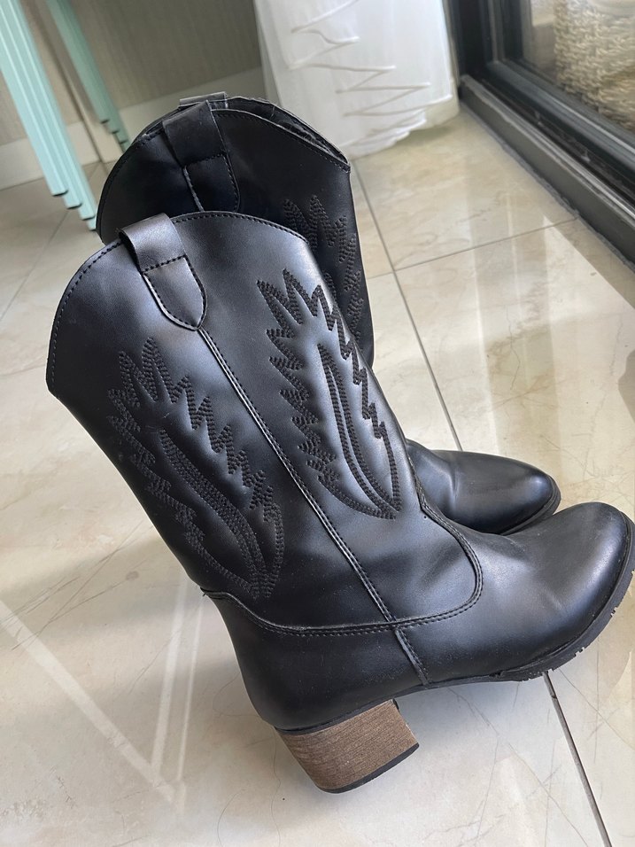 Siyah Nakışlı Deri Kovboy Çizme - Görsel 2