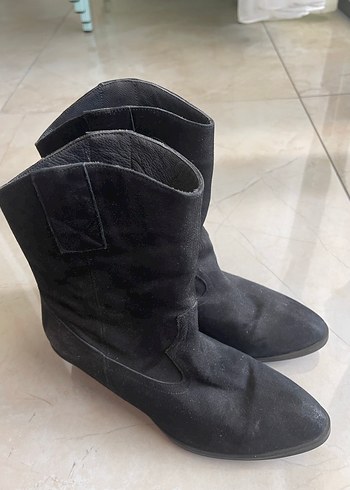 Siyah Süet Kadın Botları Tokalı Topuklu - Görsel 2