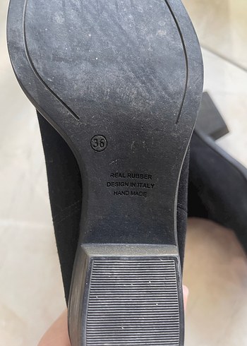 Siyah Süet Kadın Botları Tokalı Topuklu - Görsel 4