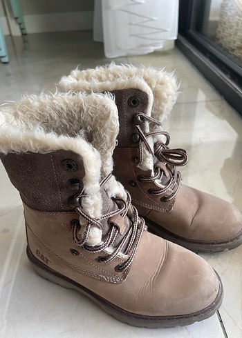 Kahverengi Süet Kürklü Kadın Botu - Görsel 3