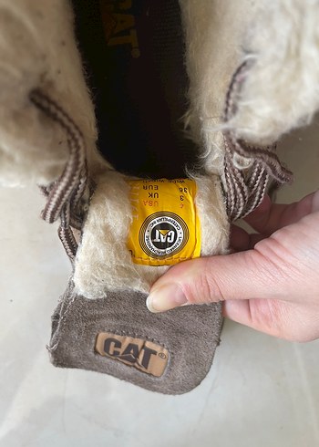 Kahverengi Süet Kürklü Kadın Botu - Görsel 5