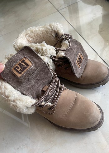 Kahverengi Süet Kürklü Kadın Botu - Görsel 2