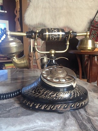 Çok hoş antika görünümlü pirinç çok şık telefon
