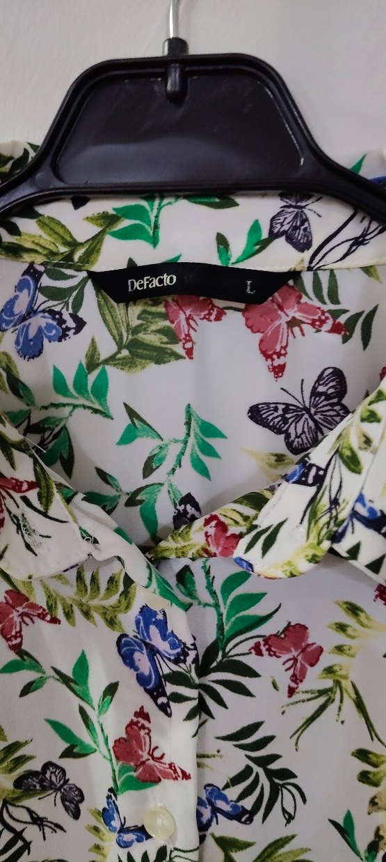 Renkli Desenli Kısa Kollu Kadın Gömlek - Görsel 4