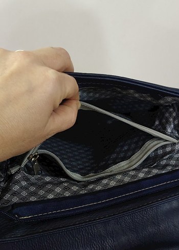 Kilitli Lacivert Deri Kadın Çanta - Görsel 6