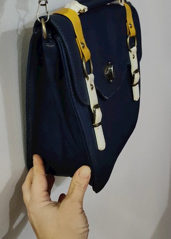 Kilitli Lacivert Deri Kadın Çanta - Görsel 4