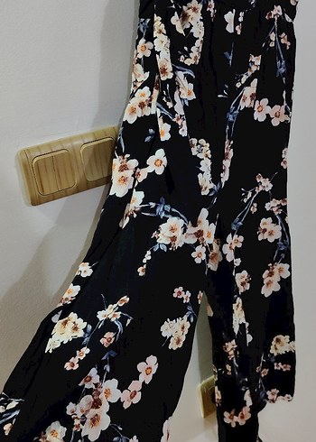 Çiçek Desenli S beden tulum - Görsel 3