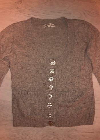 Gri Düğmeli Kadın Hırka - Görsel 4