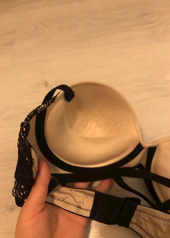 Bej ve Siyah Dantel Detaylı Goth Sütyen - Görsel 3