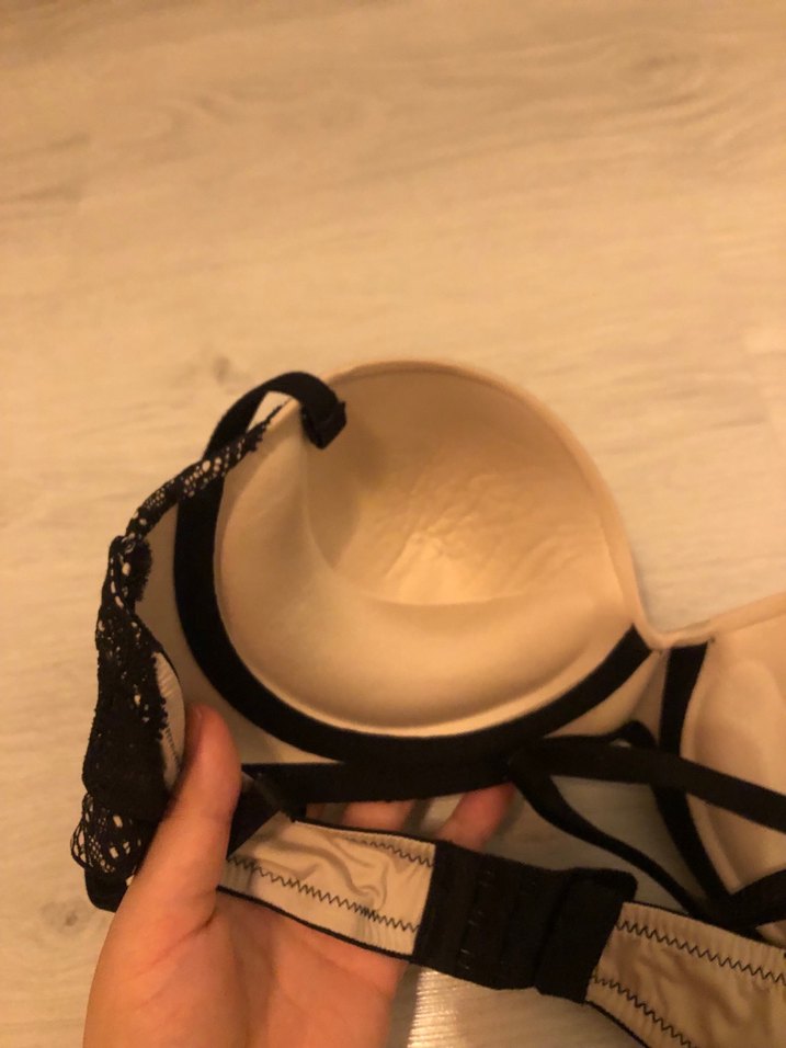 Bej ve Siyah Dantel Detaylı Goth Sütyen - Görsel 3