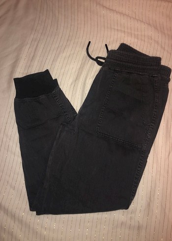 Gri Kemerli Bol Kesim Kadın Denim Pantolon