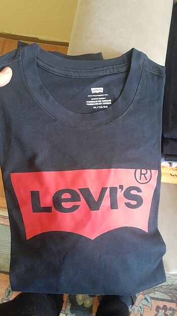 Levi's tişört 