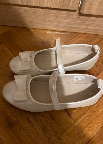 Kız Çocuk krem parlak Tokalı Babet Ayakkabı - Görsel 2