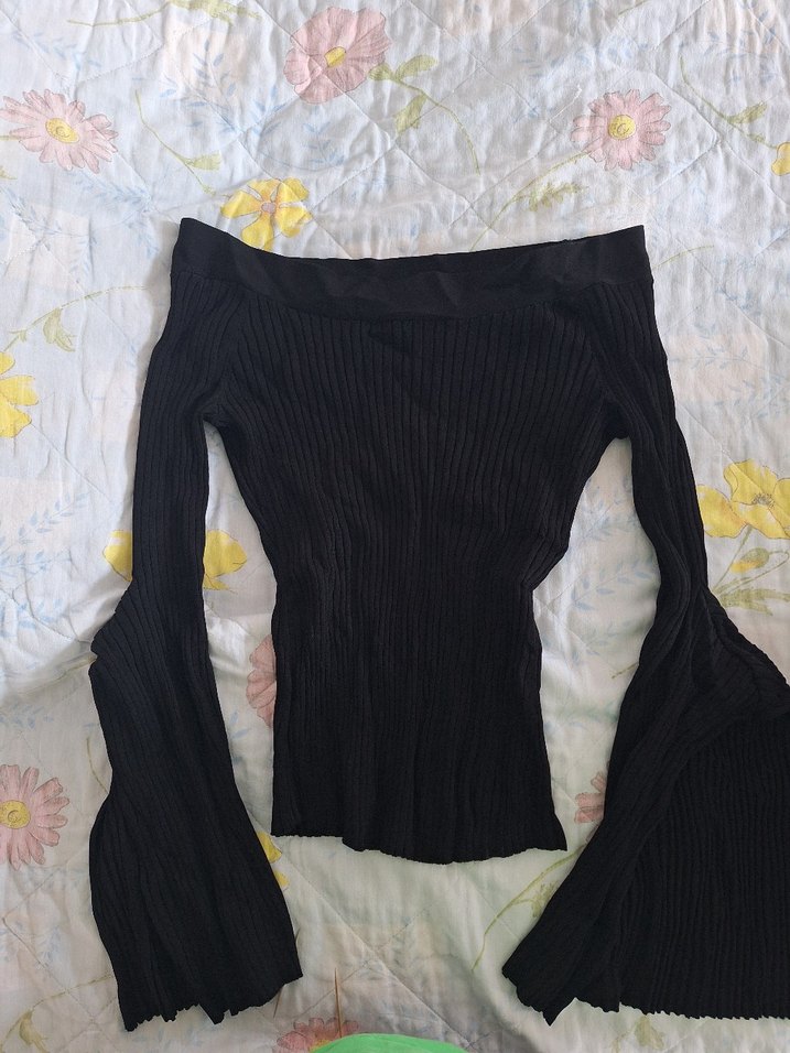 vücuda oturan şık bluz - Görsel 3