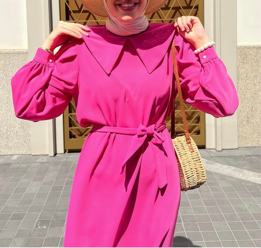 Pembe Kuşaklı hakim yaka krep kumaş Uzun Kadın Elbise - Görsel 2