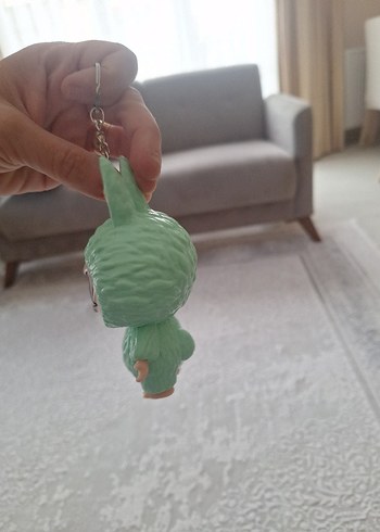 Pastel Yeşil Tavşan Kostümlü Peluş Anahtarlık - Görsel 2