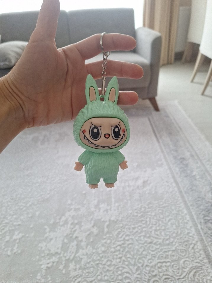 Pastel Yeşil Tavşan Kostümlü Peluş Anahtarlık - Görsel 3