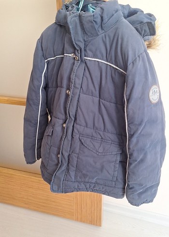 Gri Erkek Çocuk Kapüşonlu Mont - Görsel 2