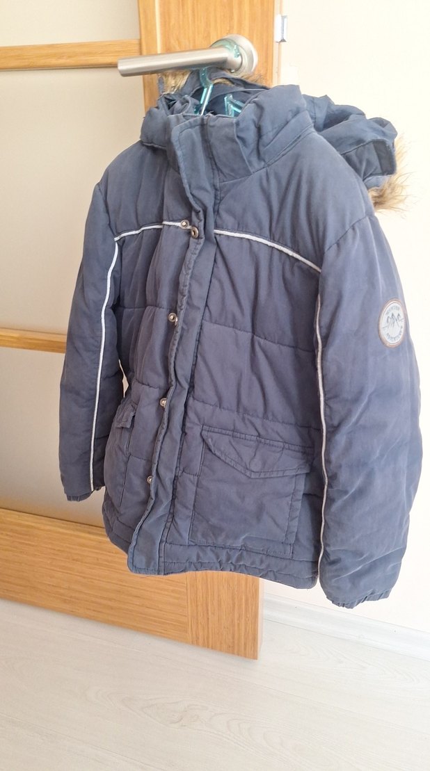 Gri Erkek Çocuk Kapüşonlu Mont - Görsel 2