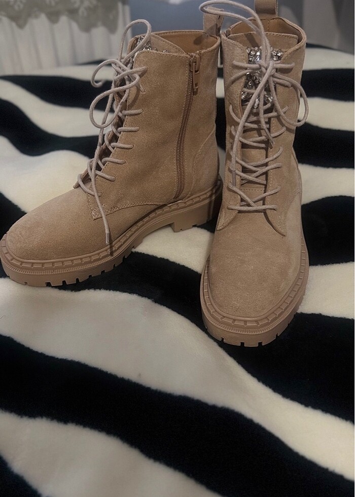 Süet bot - Görsel 2