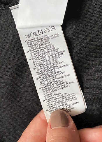 Siyah v Yaka bağlamalı Fit Bluz - Görsel 6