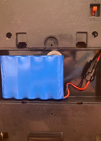 Sarı Uzaktan Kumandalı Oyuncak Araba - Görsel 4